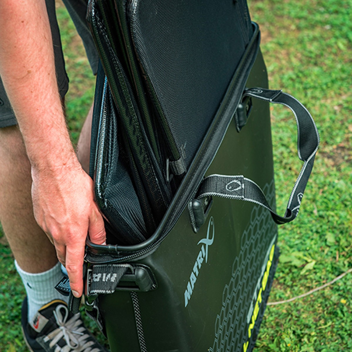 Matrix Ethos Small EVA Net Bag