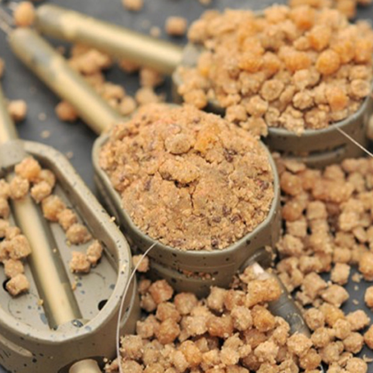 Guru Hybrid In-line Feeder Medium 