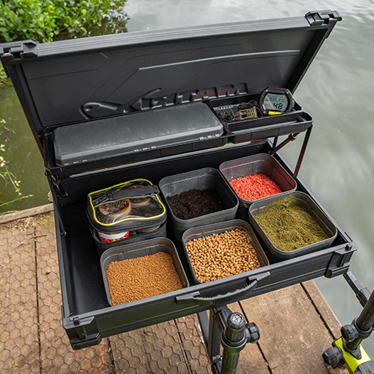 Matrix Pro Rigid Feeder Tray 