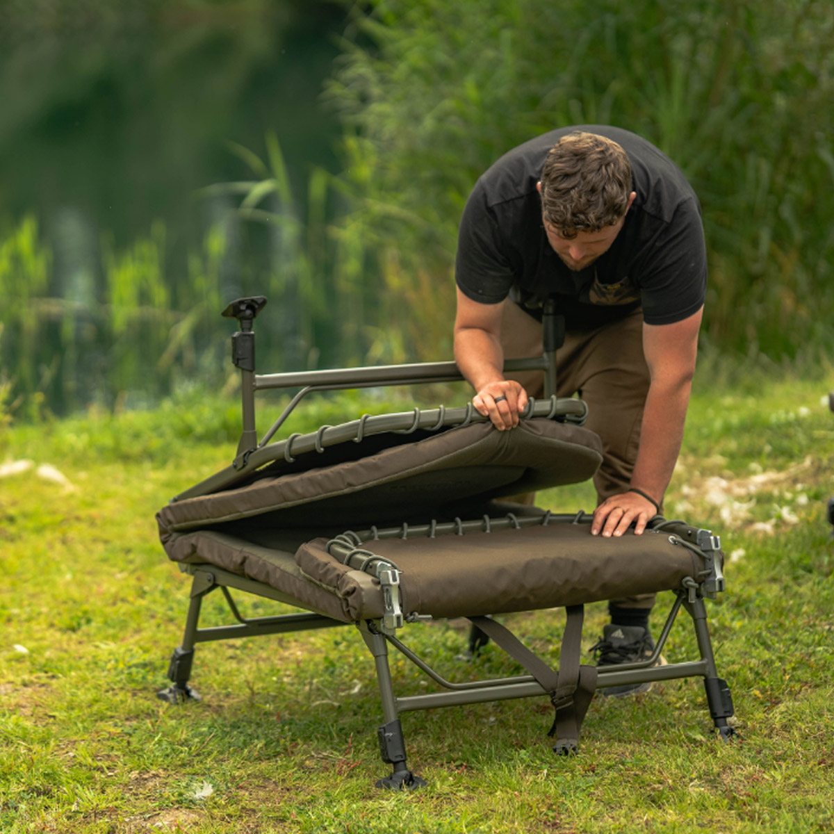 Avid Benchmark Ultra Standard Bed