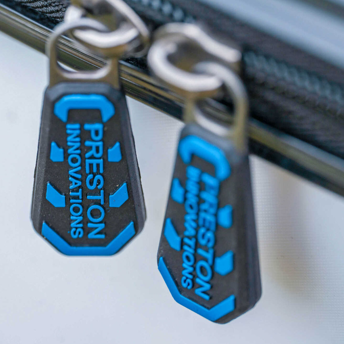 Preston Innovations Hardcase Cool Safe - White Edition