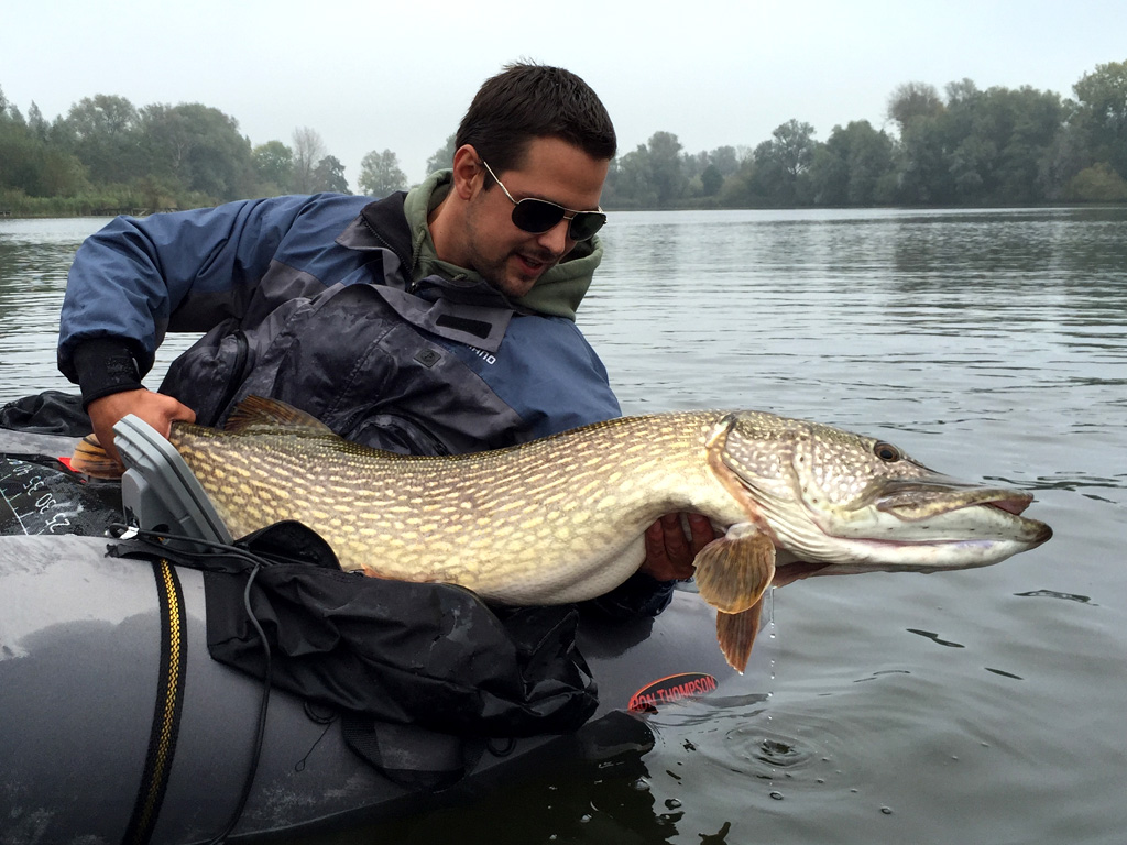 Snoek vangen met een dropshot montage