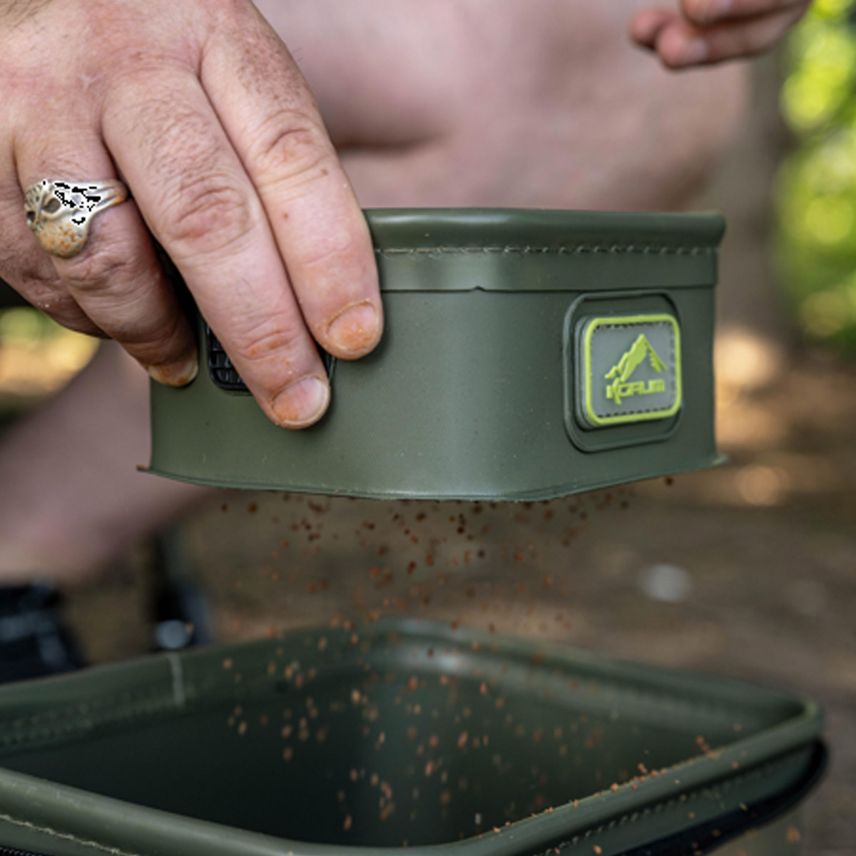 Korum EVA Solid Bait Station