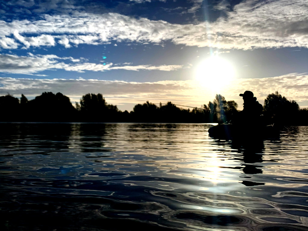 Vis vanuit een bellyboat met een carolina rig