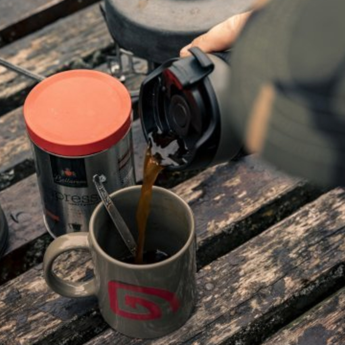 Tasse à café isotherme Trakker Armolife