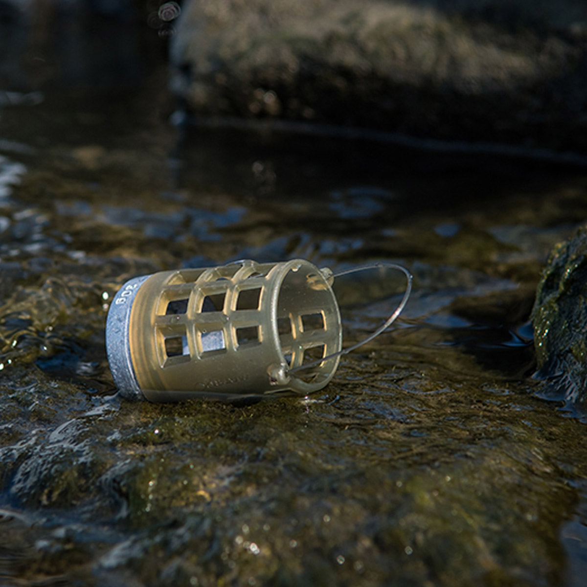 Matrix Plastic Bottom Weighted Feeders Medium