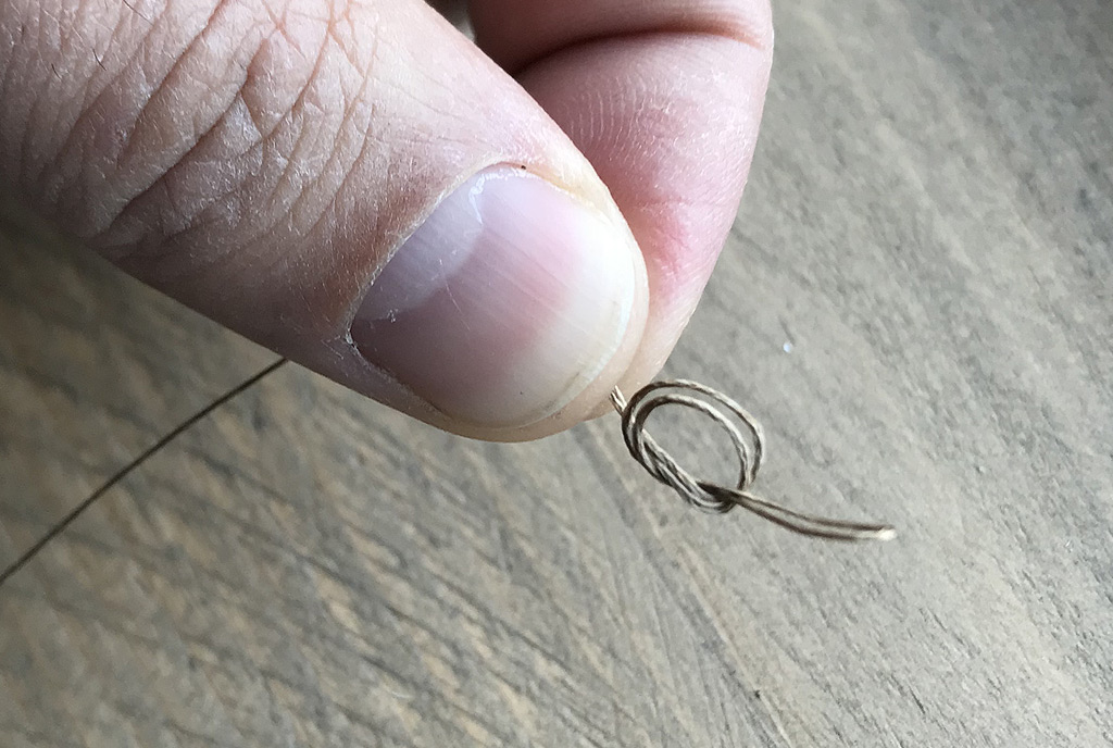 Maak een lusje om je boilie te bevestigen 