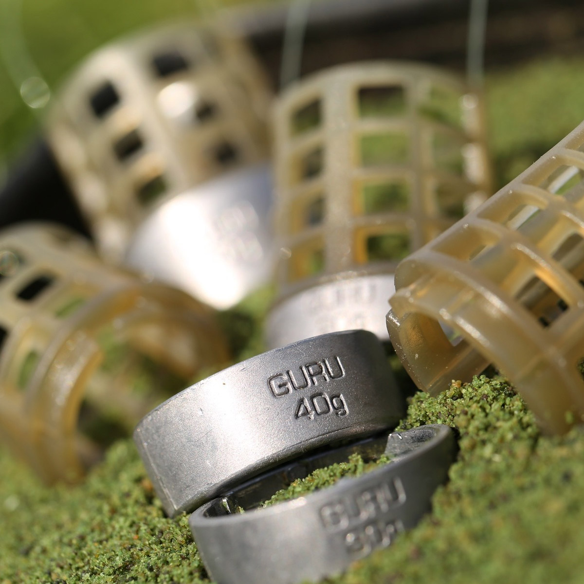 Guru X-Change Distance Feeder Caged - Small