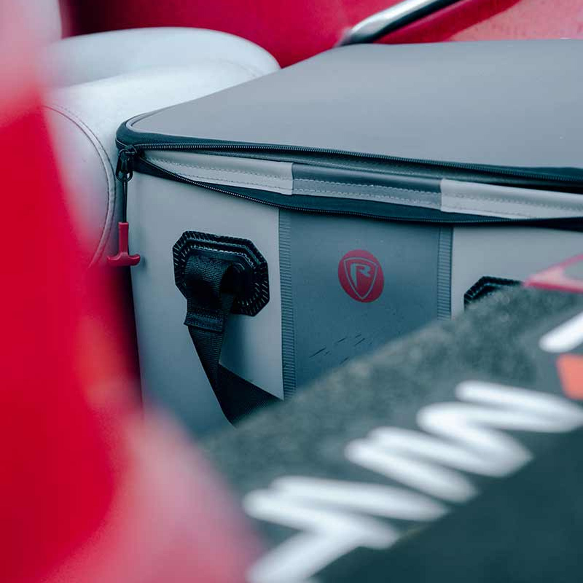 Fox Rage Pro Series Welded Bag Large