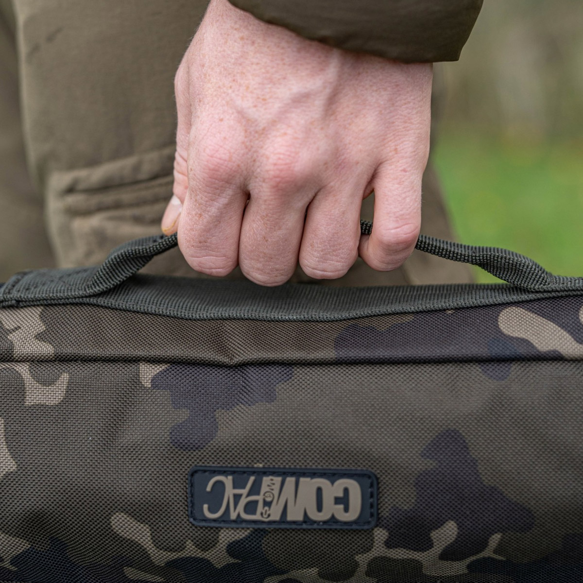 Korda Compac Storm Pole Bag Dark Kamo