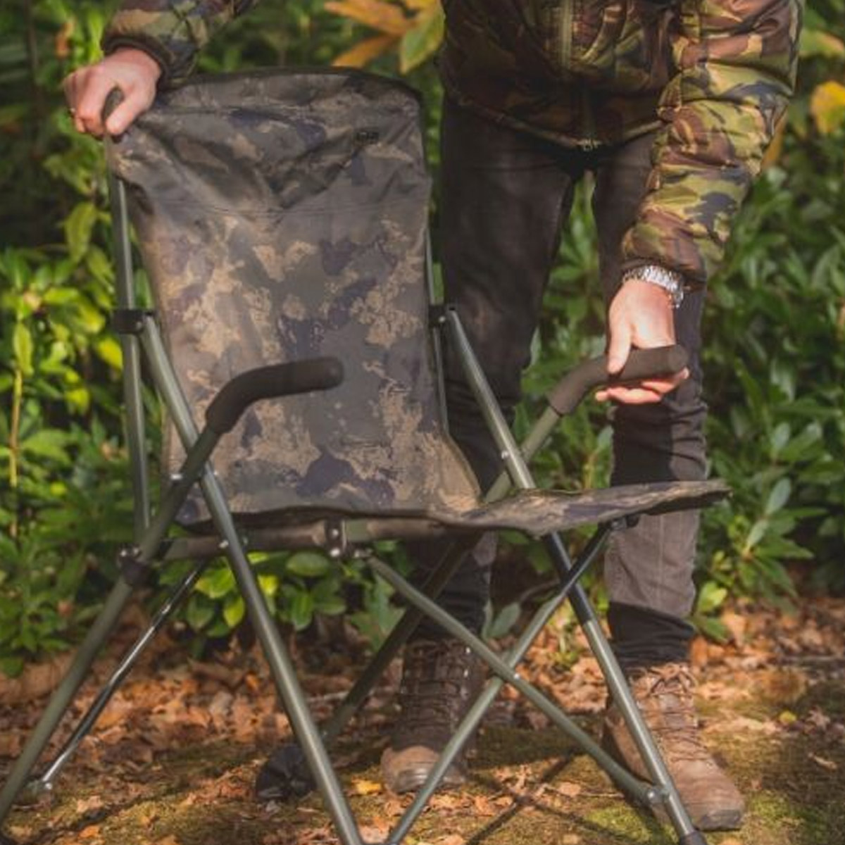 Solar UnderCover Camo Foldable Easy Chair High