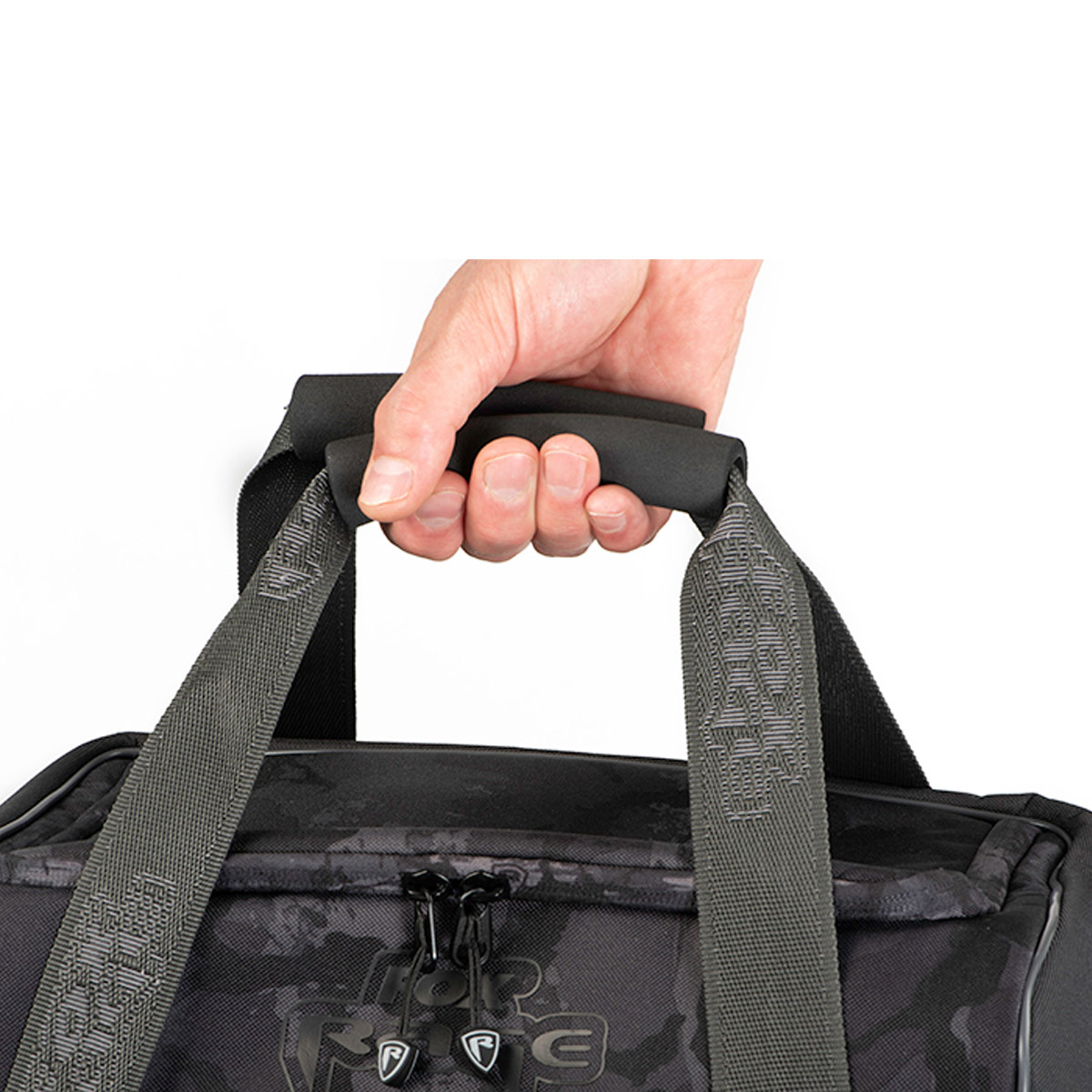 FOX RAGE VOYAGER CAMO LARGE CARRYALL