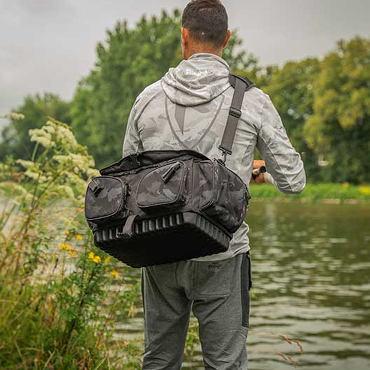 Fox Rage Camo Voyager Large Carryall