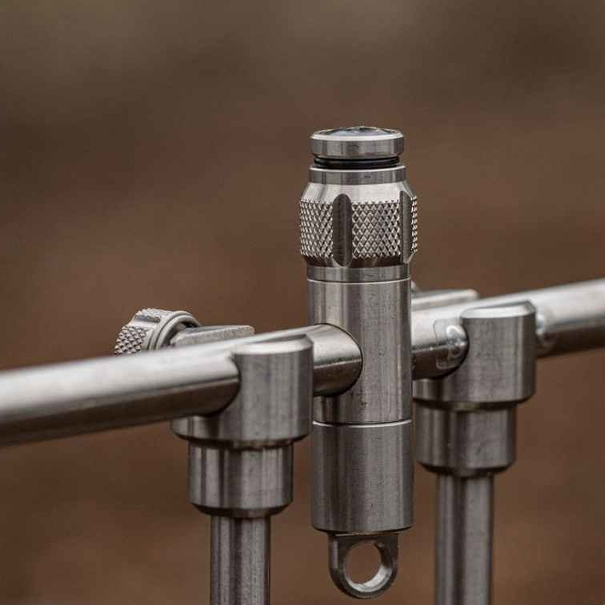 Solar Loc-Down Adaptor & Buzz Bar Blanking Cap