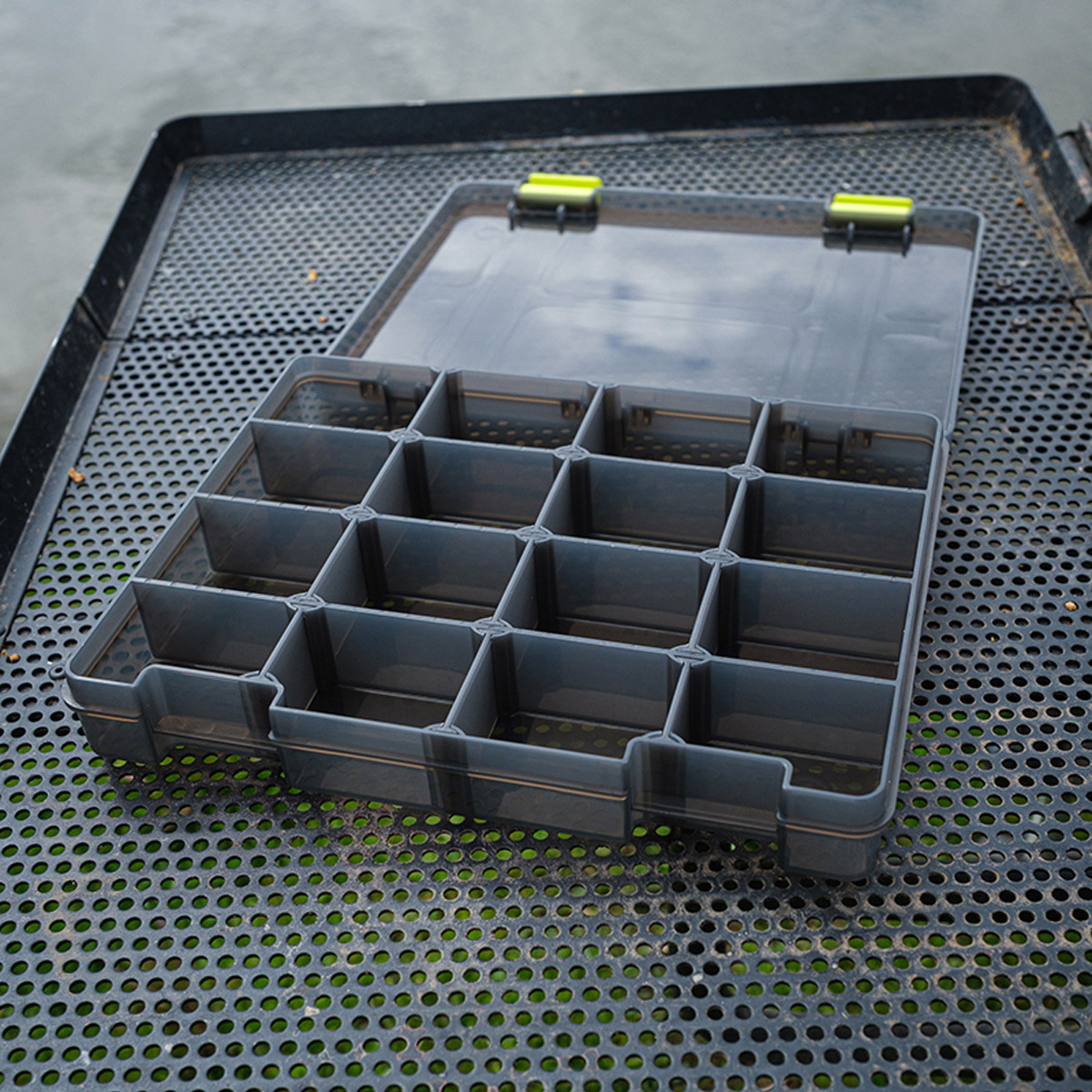 Matrix Storage Box Medium - 16 Compartment Shallow