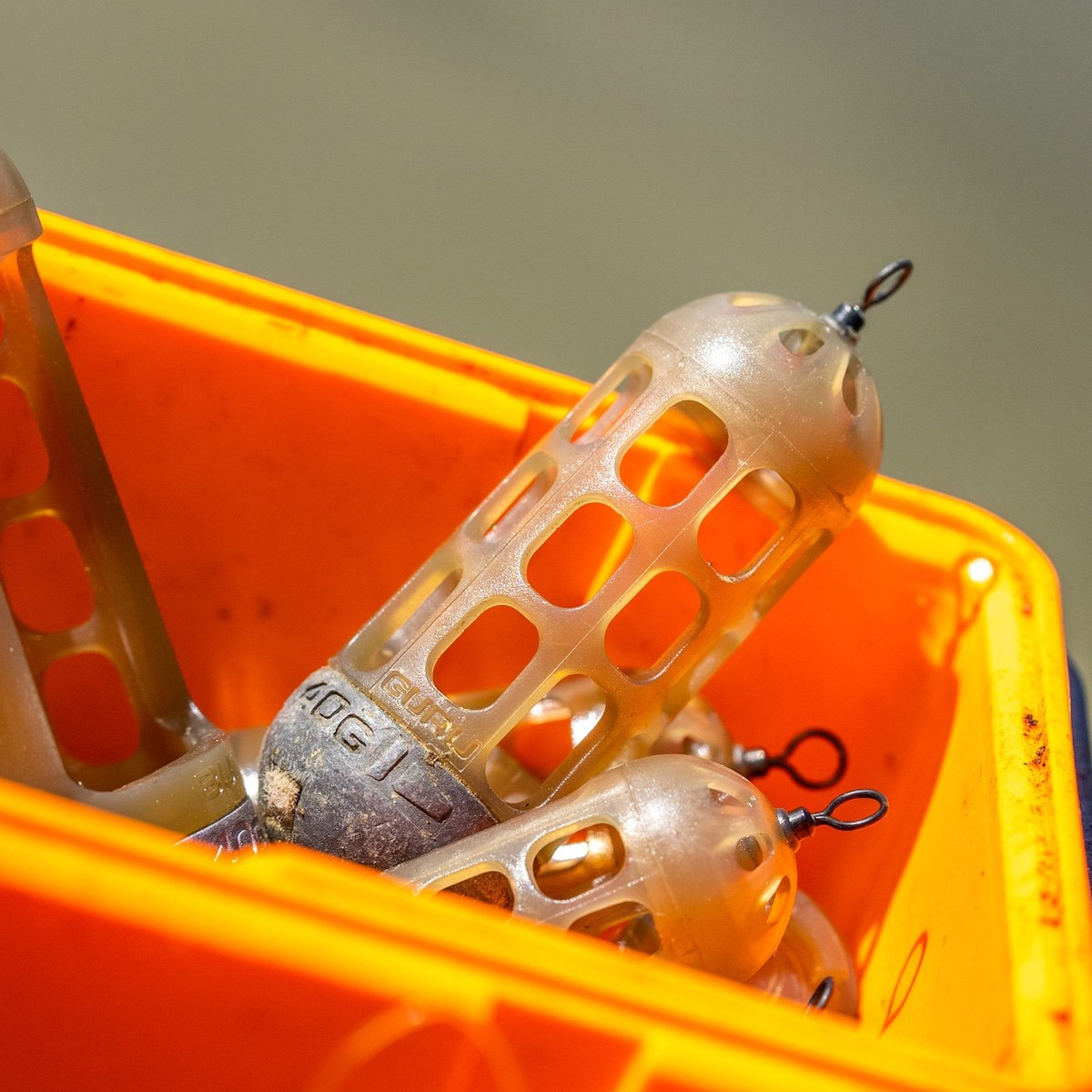 Guru Caged Window Feeder