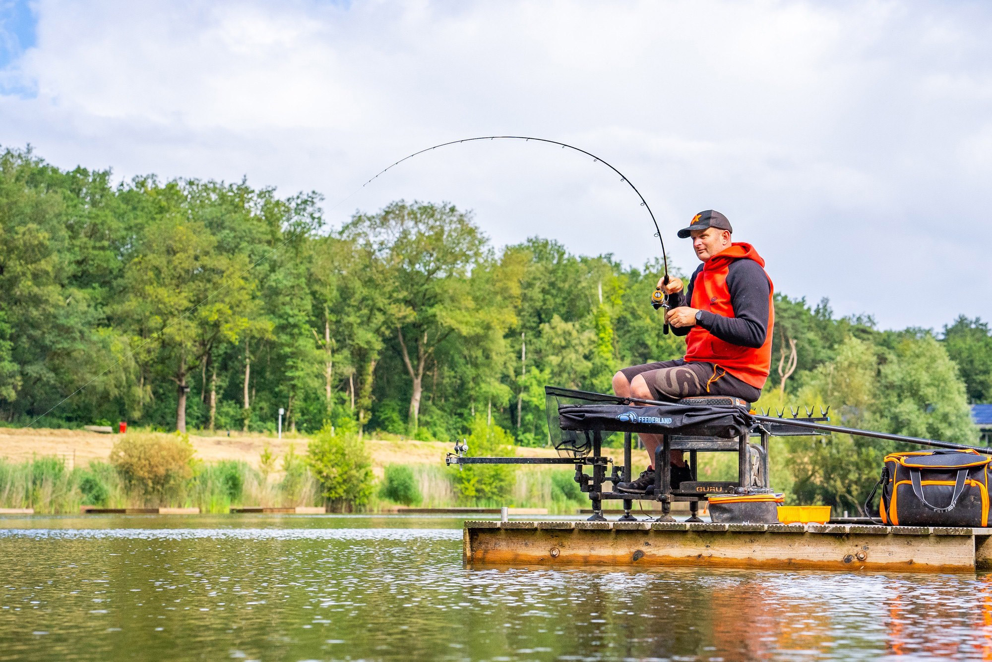 Guru N-Gauge Pro Distance Feeder 11 ft 2pc 1-90g