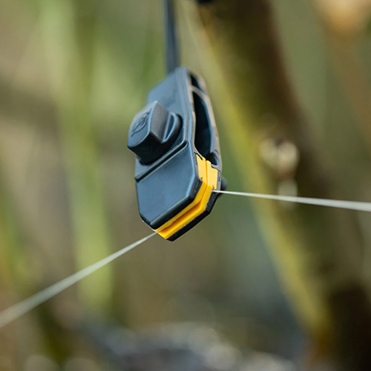 Pole Position Bank Line Clip